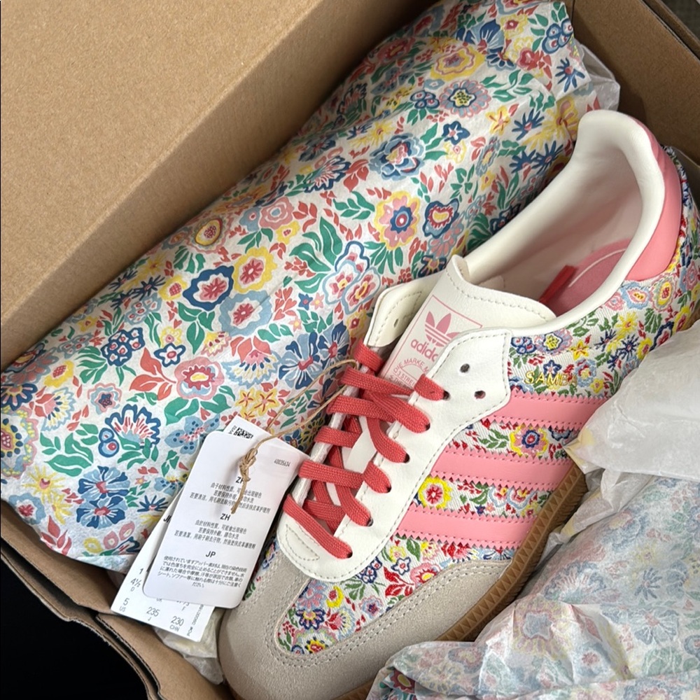 Adidas Women's/Grade School Floral Sneakers - Pink and Cream